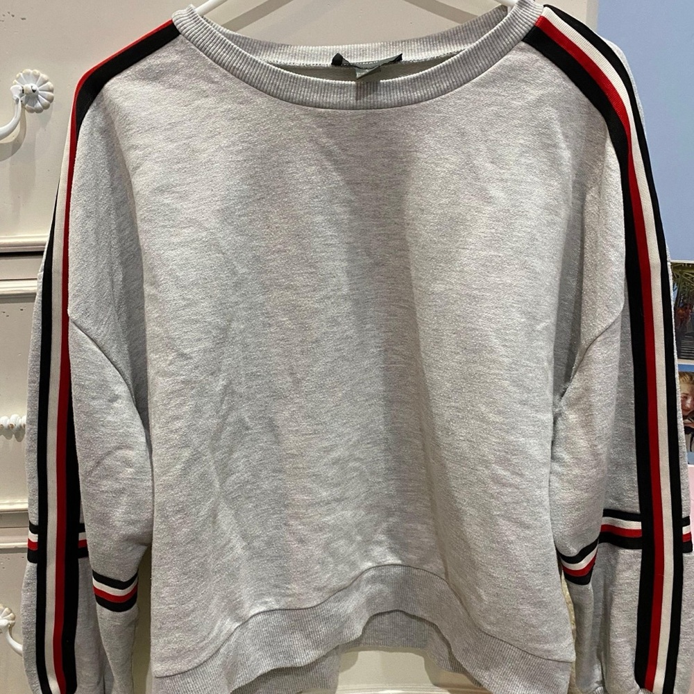 Gray crew neck with stripes